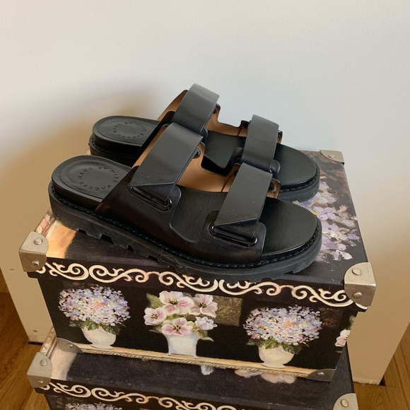 Marc Jacobs Shoes - Marc Jacobs Flats